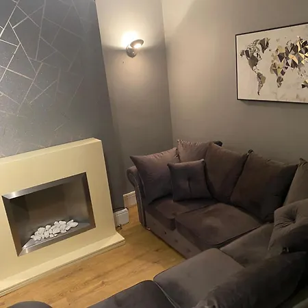 2 Bed House - Garden & Excellent Wifi Villa Newark-on-Trent  Exterior photo