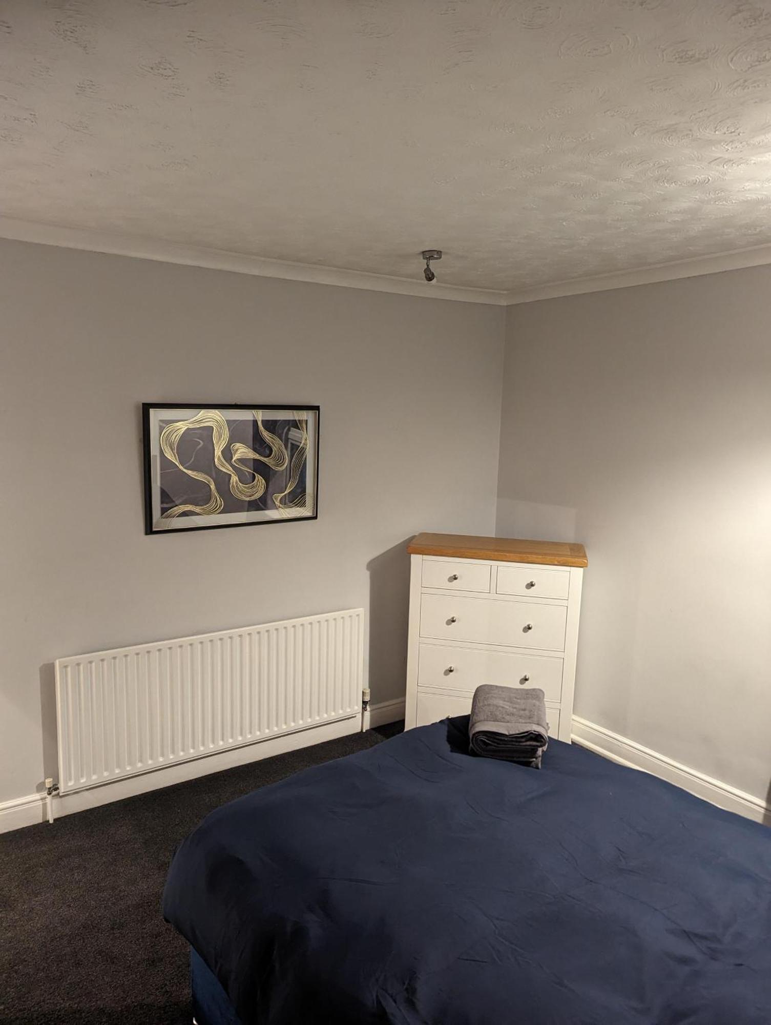 2 Bed House - Garden & Excellent Wifi *