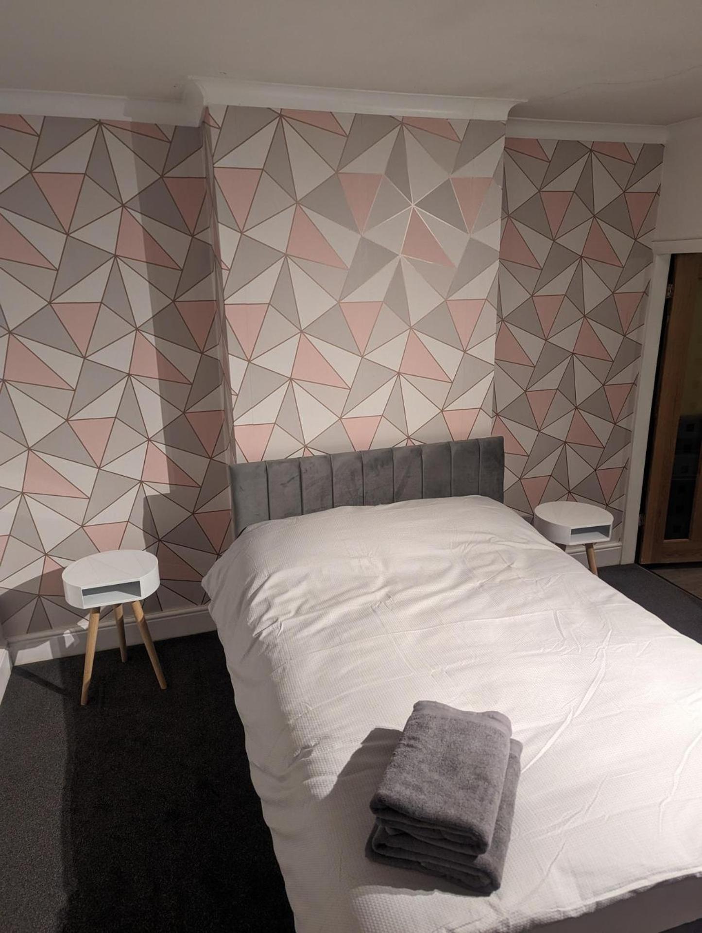 2 Bed House - Garden & Excellent Wifi Holiday home *