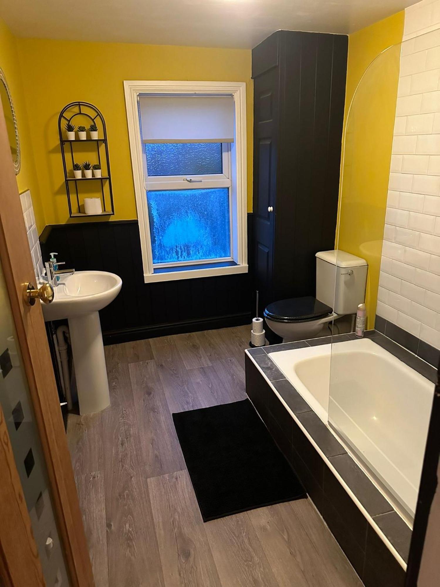 Holiday home 2 Bed House - Garden & Excellent Wifi