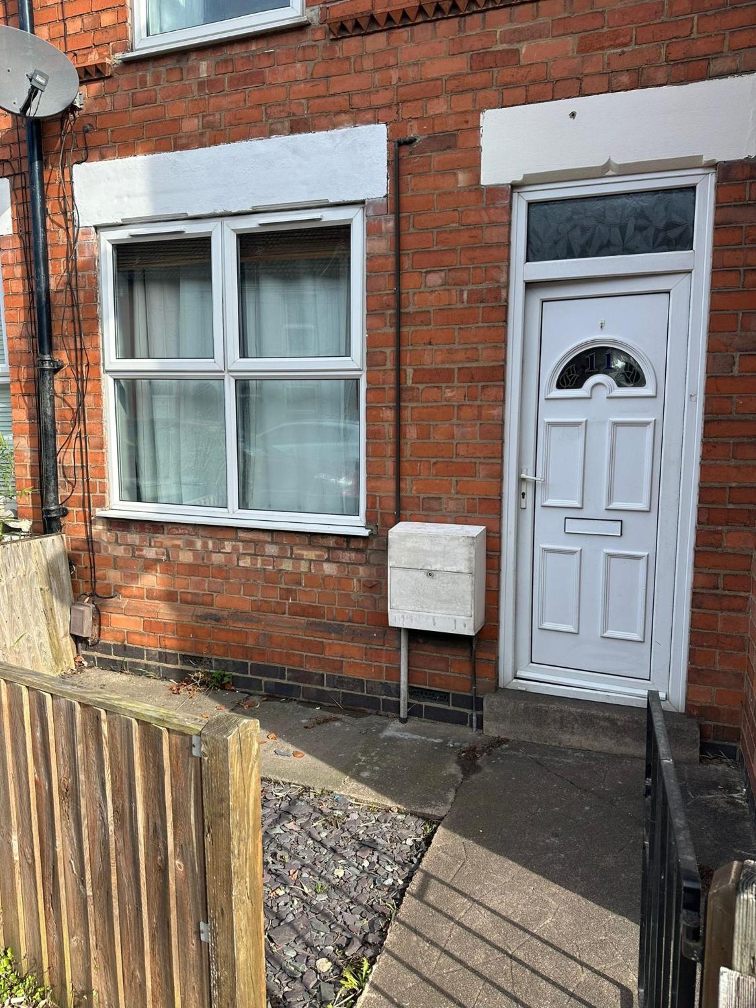 2 Bed House - Garden & Excellent Wifi * Newark-on-Trent (Nottinghamshire)